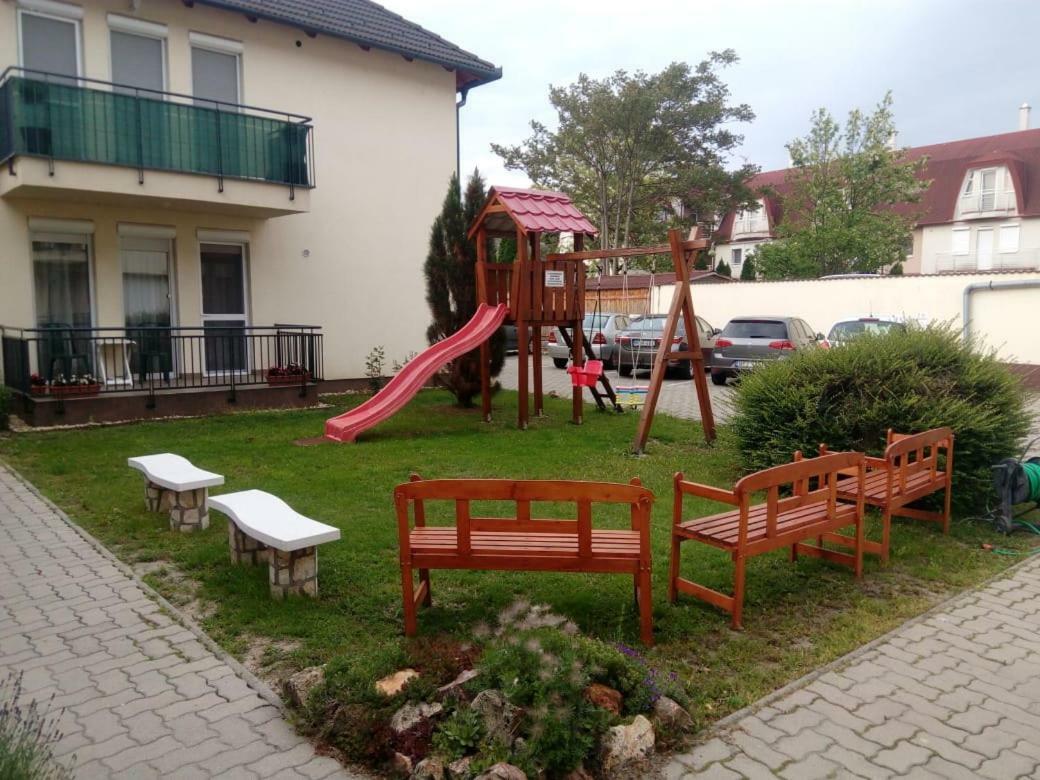Bettina47 apartman Hajdúszoboszló Exteriör bild